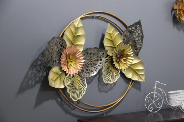 Decorative Metal Leaf Wall Art | Wall Decor to Enhance the Appreance of your Home