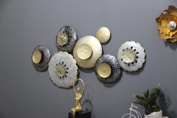 Amazing Metal Multicolour Wall Art | Flower Wall Hanging for your Home & Office Decor