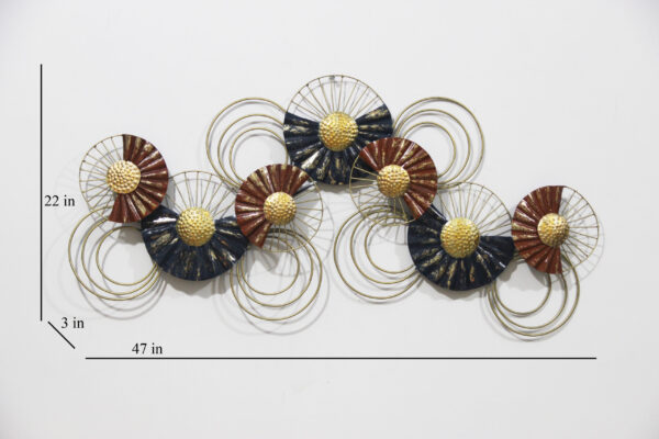 Metal Wall Art Decor in Multi Color