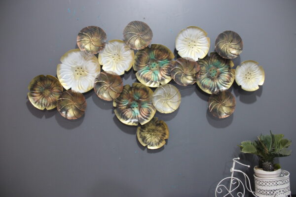 Metal Wall Art With Fascinating Look